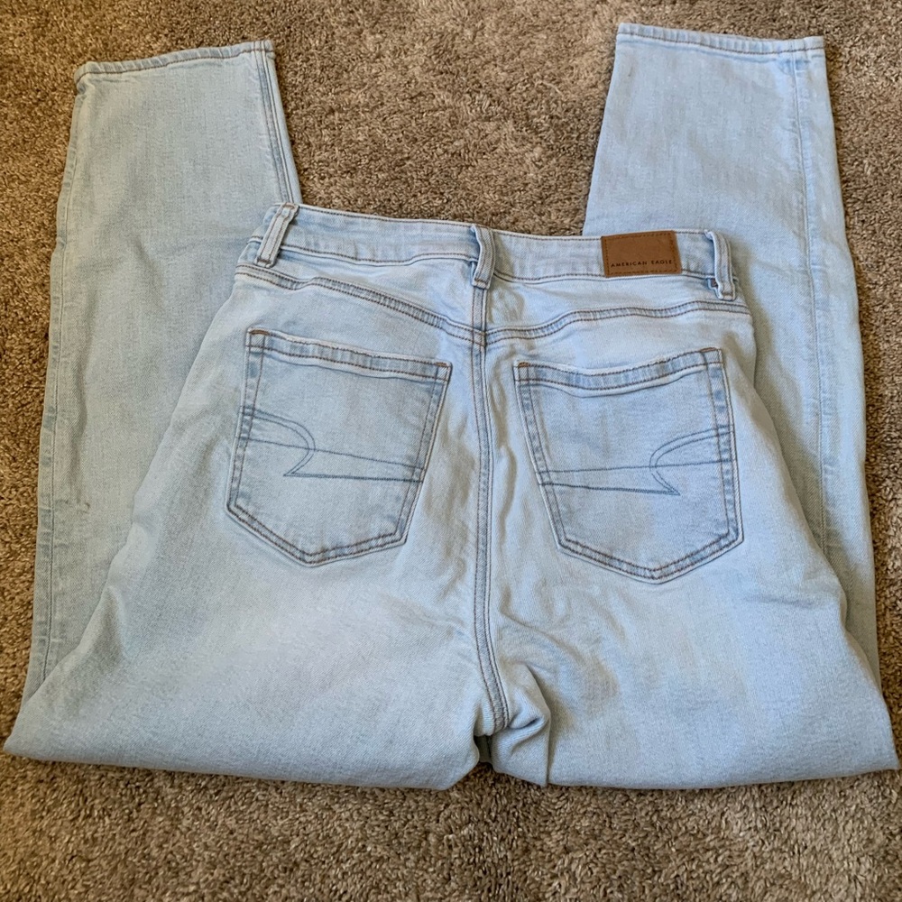 American Eagle Mom Jeans - Size 4 Short